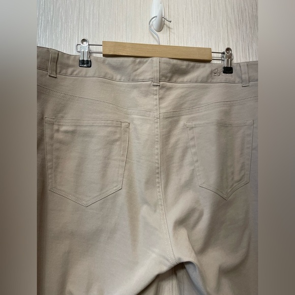 Peter Millar Crown Sport Flat Front Performance Pants - 40x30 Khaki Mens - Picture 7 of 7